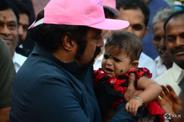 Celebs At Breast Cancer Awareness Walk